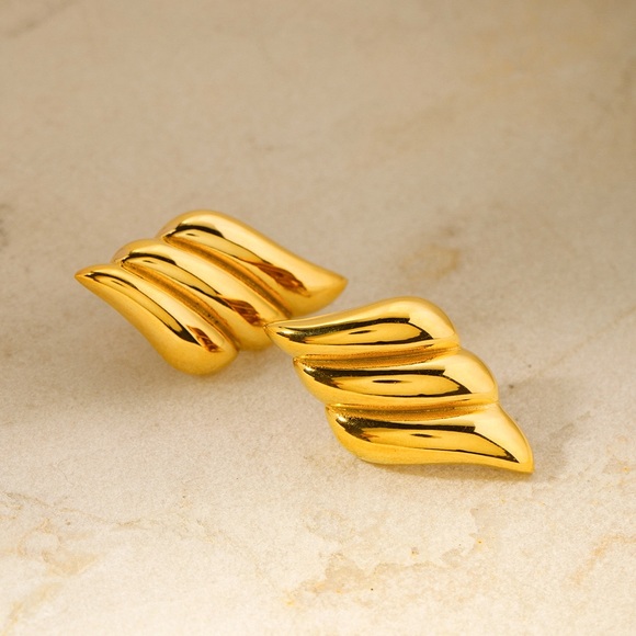 24K Gold Wing Earrings*Statement Earrings*Waterproof Jewelry* Sweatproof* - Picture 4 of 4